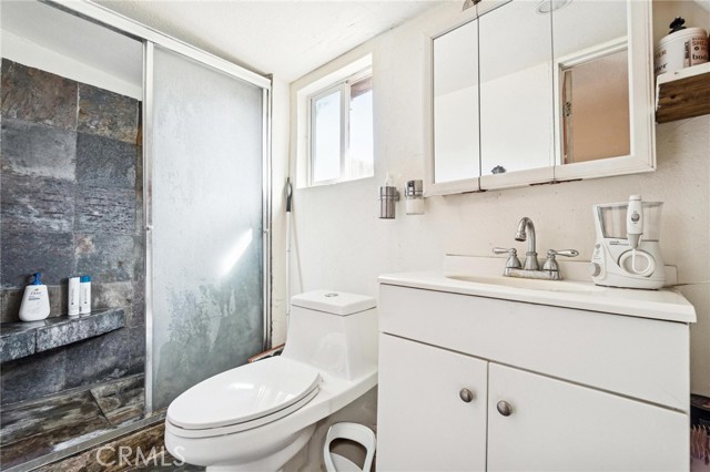 Detail Gallery Image 21 of 27 For 10959 Memory Park Ave, –,  CA 91345 - – Beds | – Baths