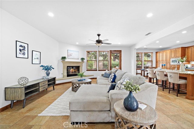 Detail Gallery Image 10 of 68 For 28 Drackert Ln, Ladera Ranch,  CA 92694 - 4 Beds | 3/1 Baths