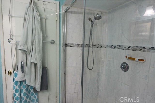 Detail Gallery Image 46 of 71 For 19208 Avenue of the Oaks #J,  Newhall,  CA 91321 - 2 Beds | 1/1 Baths