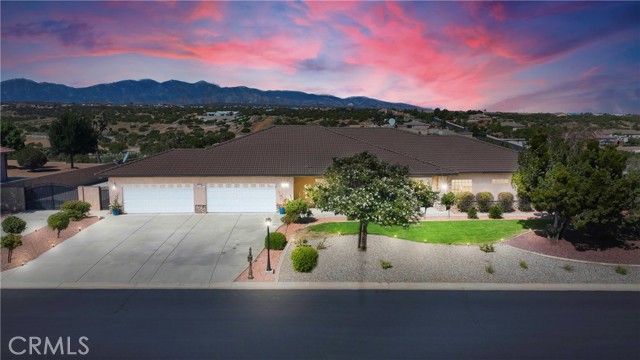 6940 Oak Vista Lane, Hesperia, CA, 92344 6940 Oak Vista Lane, Hesperia, CA, 92344
