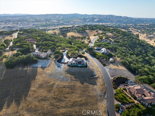 1755 Burnt Rock Way, Templeton CA: https://media.crmls.org/medias/887790f4-6670-4134-b329-950b09741899.jpg