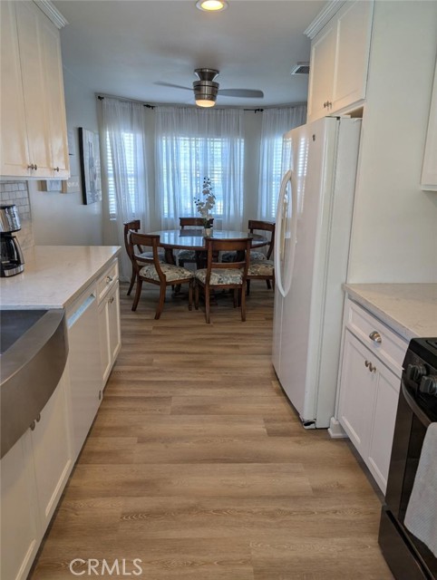 Detail Gallery Image 4 of 18 For 8712 Fontana, Downey,  CA 90241 - 3 Beds | 2 Baths