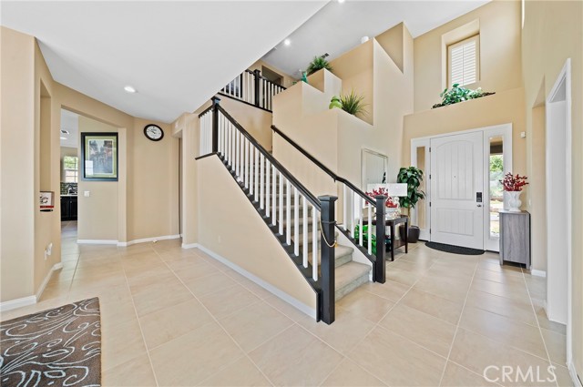12729 Indian Ocean Drive, Etiwanda CA: https://media.crmls.org/medias/88789e37-be08-454e-8acc-2ad318ebd75f.jpg