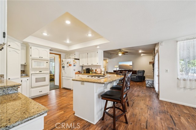 13319 Waco Ln, Apple Valley CA: https://media.crmls.org/medias/8879348a-4483-483e-b28a-9430cb4d6ed4.jpg