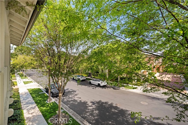 Detail Gallery Image 8 of 8 For 210 Canvas, Irvine,  CA 92620 - 4 Beds | 3/1 Baths