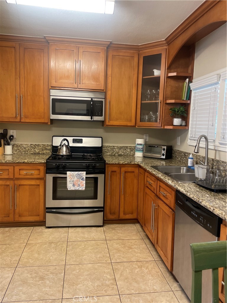 887Ab093 5118 469A 8E9D 1C41C5Da2Fa9 596 E Arrow Highway, Claremont, Ca 91711 &Lt;Span Style='BackgroundColor:transparent;Padding:0Px;'&Gt; &Lt;Small&Gt; &Lt;I&Gt; &Lt;/I&Gt; &Lt;/Small&Gt;&Lt;/Span&Gt;