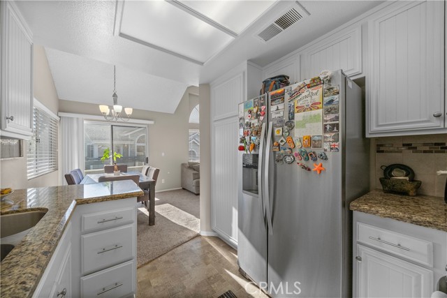 Detail Gallery Image 13 of 42 For 26964 Flo Ln #324,  Canyon Country,  CA 91351 - 2 Beds | 2 Baths