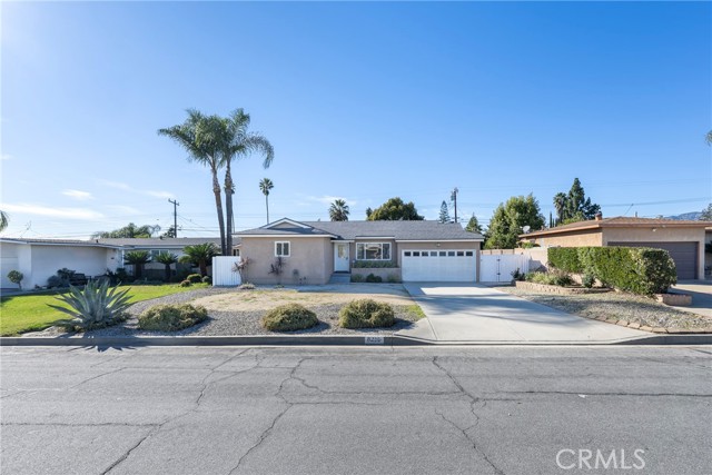 Detail Gallery Image 3 of 39 For 8214 Klusman, Rancho Cucamonga,  CA 91730 - 3 Beds | 2 Baths