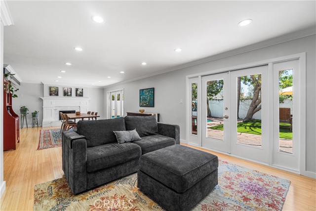 Detail Gallery Image 9 of 40 For 1510 E Maple Ave, El Segundo,  CA 90245 - 5 Beds | 4 Baths