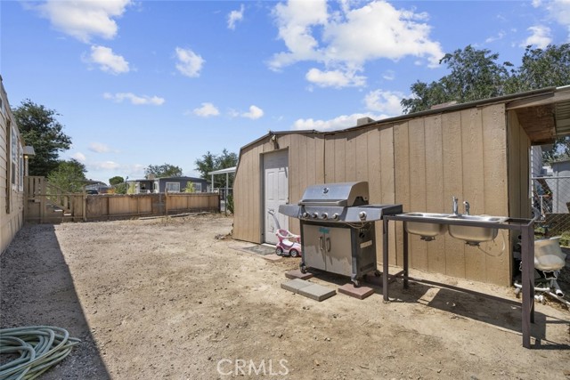 2017 Windharp Drive, Rosamond CA: https://media.crmls.org/medias/887cec73-c01d-4bc4-b32a-5798b6bca11a.jpg