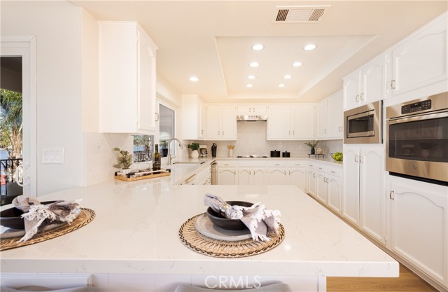 Detail Gallery Image 9 of 28 For 29284 Big Range Rd, Canyon Lake,  CA 92587 - 3 Beds | 2 Baths