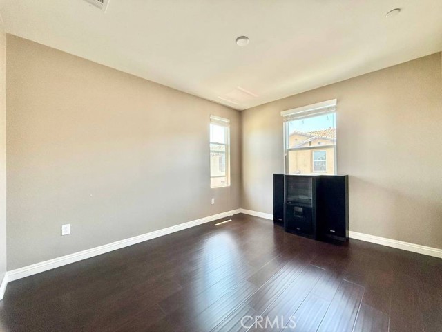 11821 E Solana Place, Cerritos CA: https://media.crmls.org/medias/887d787c-13c0-43b3-bb5c-6bad98ada20d.jpg