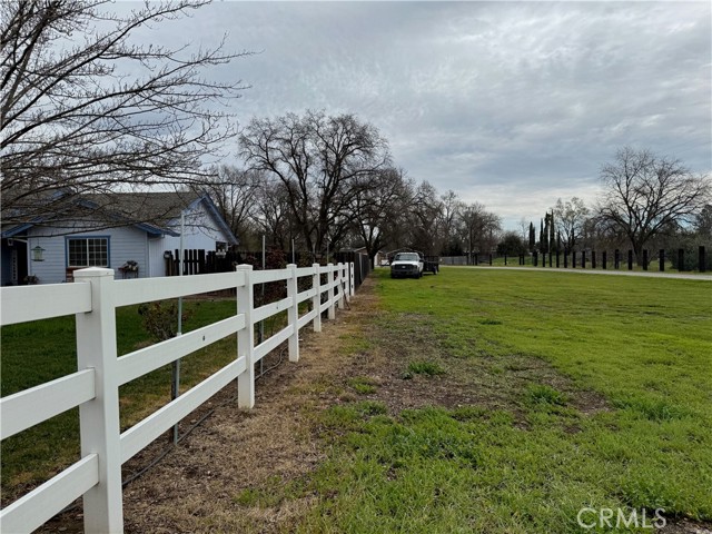 Detail Gallery Image 8 of 27 For 8220 Marek Rd, Los Molinos,  CA 96055 - 3 Beds | 2 Baths