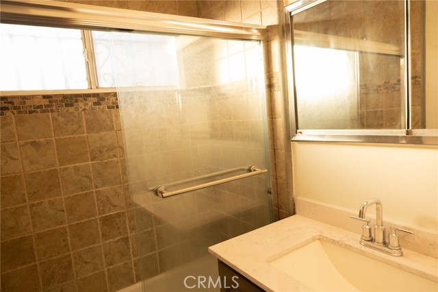 Detail Gallery Image 12 of 24 For 1745 N Mariposa, Los Angeles,  CA 90027 - 1 Beds | 1 Baths