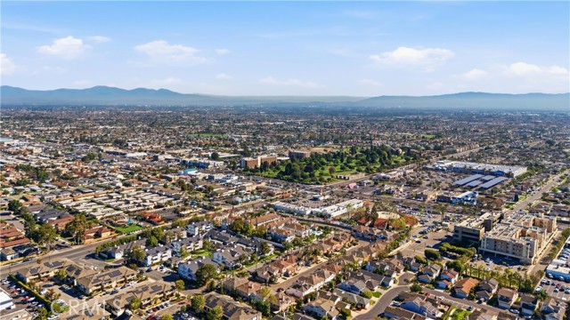 Detail Gallery Image 38 of 38 For 7814 Orchid, Huntington Beach,  CA 92648 - 4 Beds | 2/1 Baths