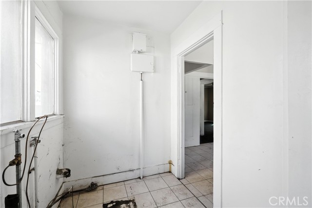 4564 N Figueroa Street, Los Angeles CA: https://media.crmls.org/medias/887fe0a9-084e-4885-b2ab-bbf3840c445a.jpg