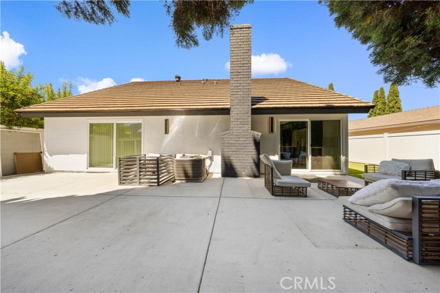 14942 Dahlquist Road, Irvine CA: https://media.crmls.org/medias/8880c234-f6e7-4a16-aabd-1bd7935a6ddc.jpg
