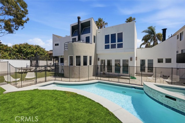 845 11th, Manhattan Beach, California 90266, 5 Bedroom Bedrooms, 0 ,5 BathroomBathrooms,Residential,For Sale,11th,0,SB26187446