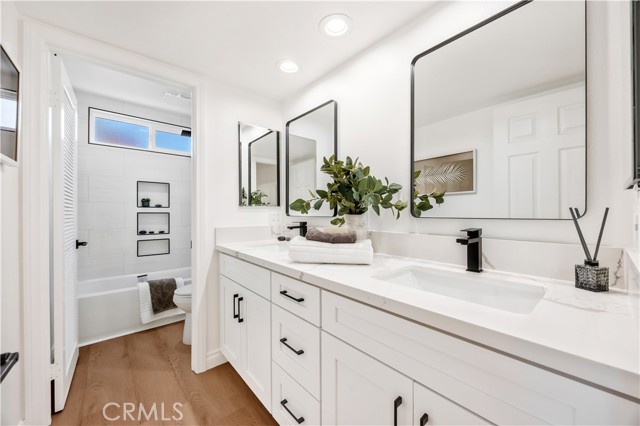26592 Tampico Place, Mission Viejo CA: https://media.crmls.org/medias/88824cc4-49d2-4300-9e94-c08e0f7d5907.jpg