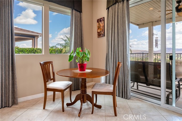 Detail Gallery Image 15 of 49 For 23952 Four Corners Ct, Corona,  CA 92883 - 2 Beds | 2/1 Baths