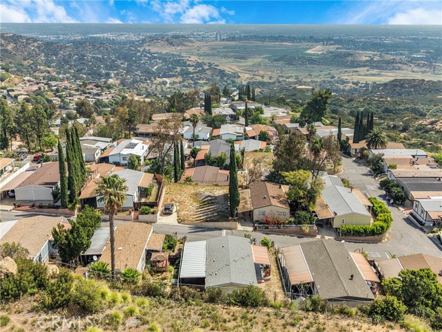 Detail Gallery Image 5 of 14 For 24425 Woolsey Canyon Rd #5,  West Hills,  CA 91304 - 2 Beds | 2 Baths