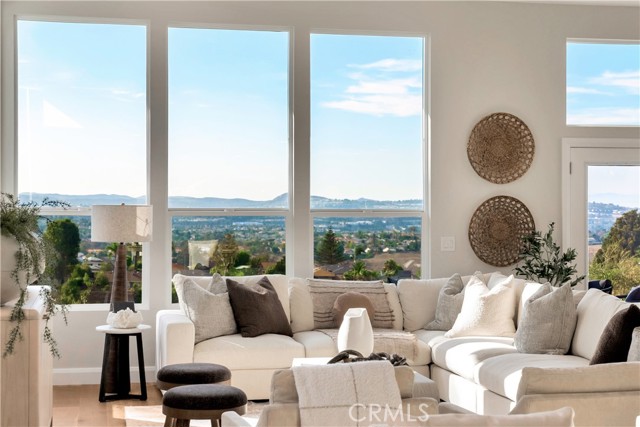 24471 Los Serranos Drive, Laguna Niguel CA: https://media.crmls.org/medias/88840f3e-7099-45a3-9f1a-bb1208eeb828.jpg