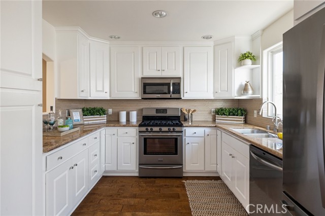 1915 Grant Avenue, Redondo Beach, California 90278, 3 Bedrooms Bedrooms, ,3 BathroomsBathrooms,Residential,Sold,Grant Avenue,SB21231210