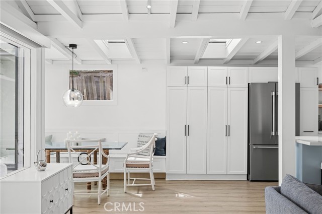 Detail Gallery Image 6 of 25 For 550 Hazel, Corona Del Mar,  CA 92625 - 2 Beds | 1/1 Baths