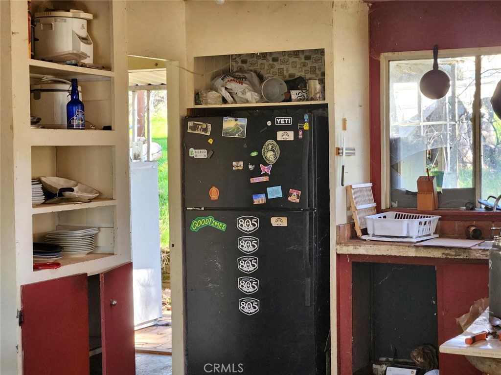 https://media.crmls.org/medias/888574d8-9526-415c-b106-b627f180f00a.jpg?preset=X-Large