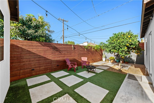 Detail Gallery Image 15 of 53 For 5979 Hereford, Los Angeles,  CA 90022 - 3 Beds | 2 Baths