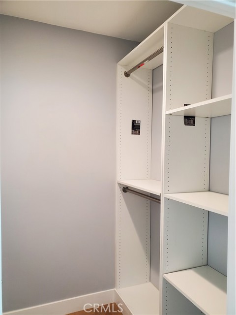 3945 3949 Sycamore Street, Pasadena CA: https://media.crmls.org/medias/888670f3-9073-40c7-a4ac-ceea5a3c4dff.jpg