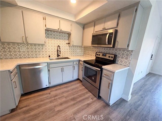 7300 Corbin Ave Unit M, Los Angeles, CA 91335 photo 3