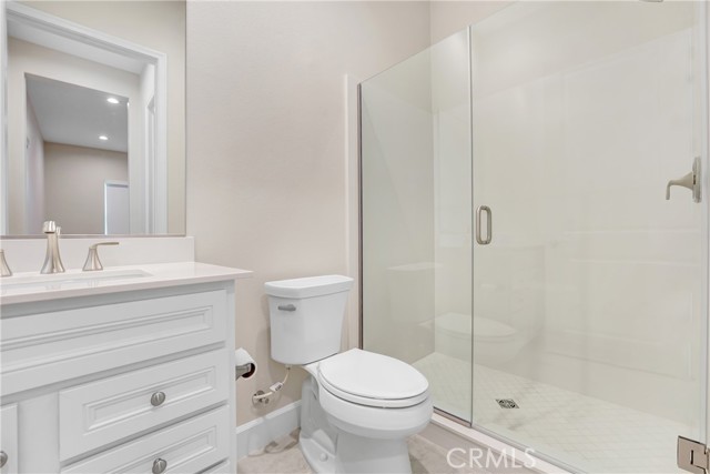 Detail Gallery Image 13 of 40 For 21201 Wildflower Way, Chatsworth,  CA 91311 - 5 Beds | 5 Baths