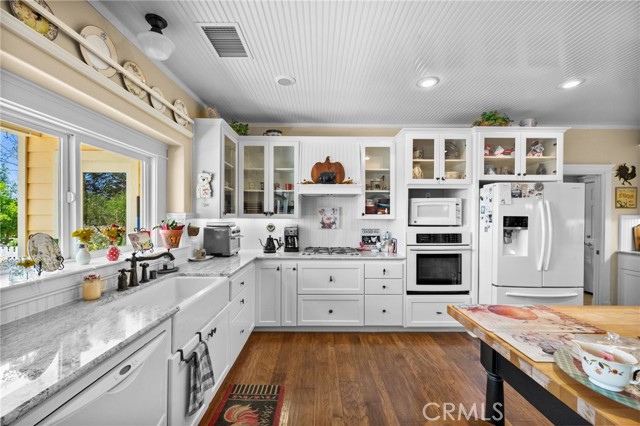 Detail Gallery Image 32 of 75 For 13678 Scenic Crest Dr, Yucaipa,  CA 92399 - 4 Beds | 2/1 Baths