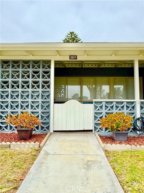 Detail Gallery Image 3 of 22 For 13800 Annandale Dr 38f,  Seal Beach,  CA 90740 - 2 Beds | 1 Baths