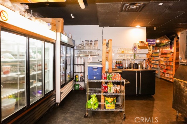 12342 Brookhurst St, Garden Grove CA: https://media.crmls.org/medias/8887dfdb-a1fe-42e4-b1d4-06ac1a45201c.jpg
