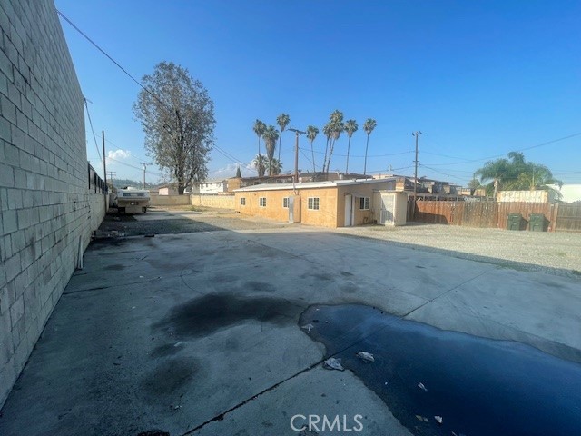 1531 W Holt Avenue, Pomona CA: https://media.crmls.org/medias/88889ddd-51ad-4a6c-96ff-3c2900ff4ce8.jpg