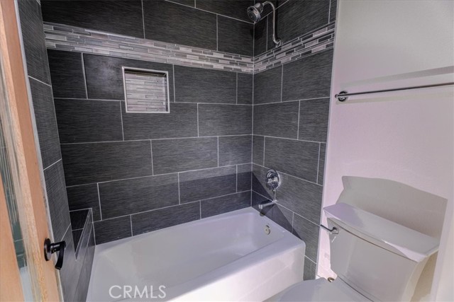 Detail Gallery Image 39 of 55 For 21016 Mendenhall Ct, Topanga,  CA 90290 - 5 Beds | 4/1 Baths