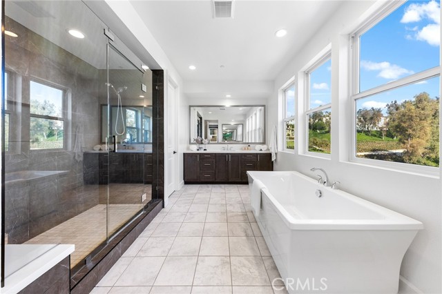 Detail Gallery Image 35 of 75 For 27 Alessio, Lake Forest,  CA 92630 - 5 Beds | 4/2 Baths