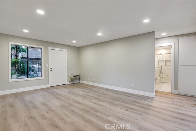 Detail Gallery Image 5 of 27 For 93 Streamwood, Irvine,  CA 92620 - 2 Beds | 1 Baths