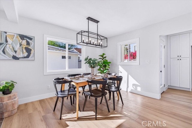 1254 Sanborn Avenue, Los Angeles CA: https://media.crmls.org/medias/888a7253-2d82-4c52-b4ec-1e65aef010d1.jpg