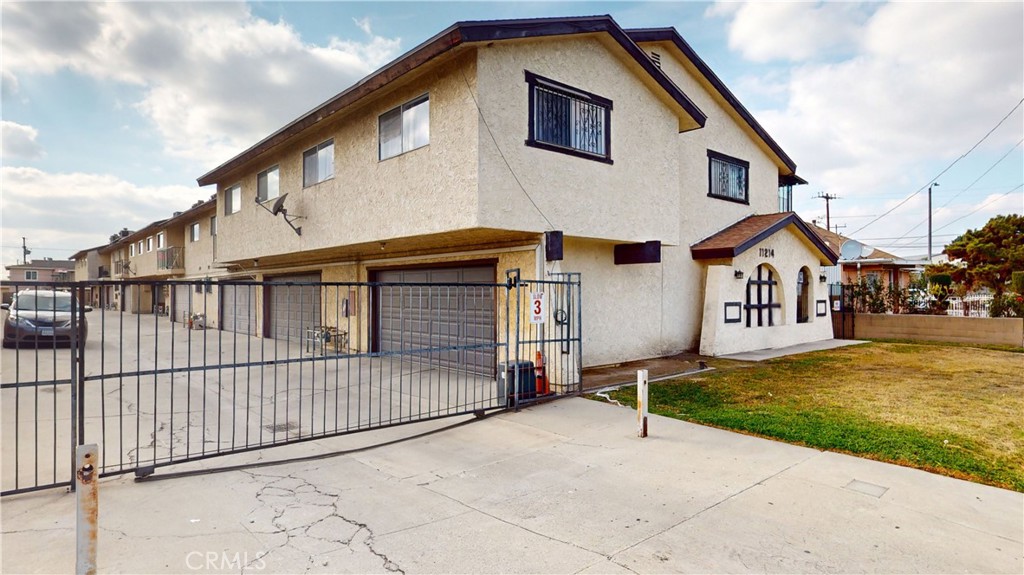 11214 Fineview #5