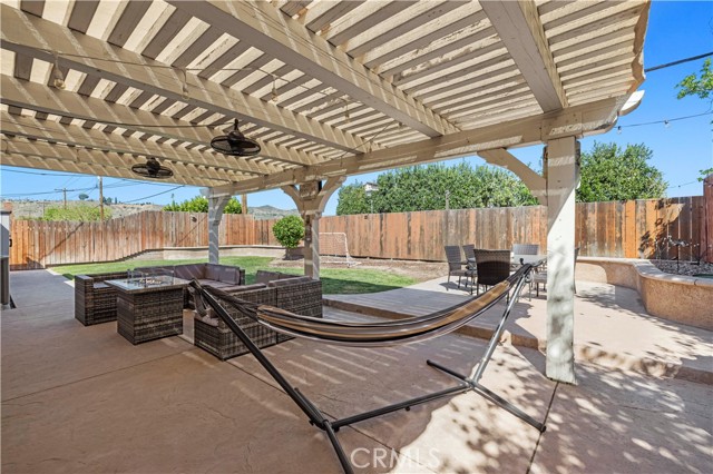 Detail Gallery Image 34 of 36 For 27036 Langside Ave, Canyon Country,  CA 91351 - 5 Beds | 2 Baths