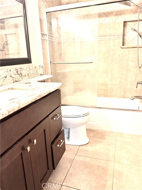 Detail Gallery Image 9 of 10 For 80 Summerstone, Irvine,  CA 92614 - 3 Beds | 2 Baths