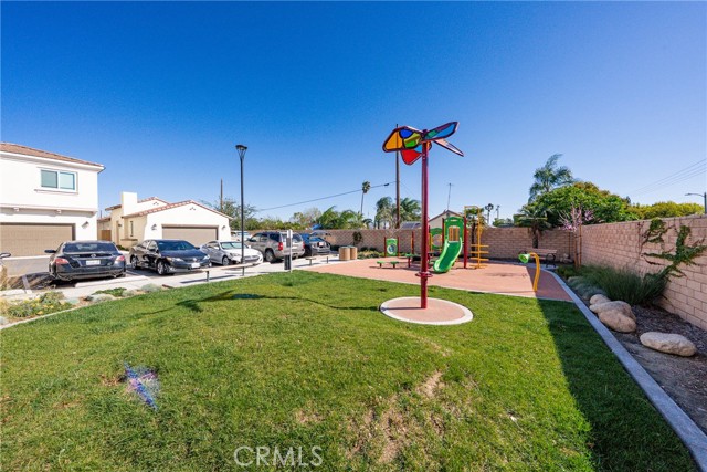 Detail Gallery Image 36 of 38 For 208 Bonita Ln, Rialto,  CA 92376 - 3 Beds | 2/1 Baths