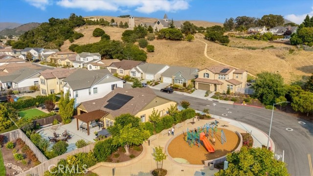 235 Haven Court, Arroyo Grande CA: https://media.crmls.org/medias/888eff22-201c-41bb-a18b-60d8971ccd03.jpg