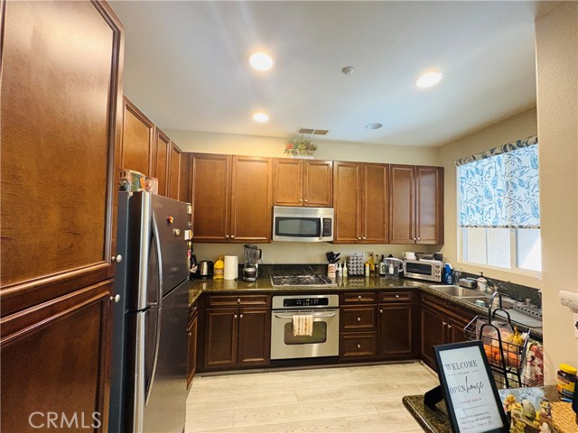 Detail Gallery Image 8 of 15 For 30505 Canyon Hills Rd #1303,  Lake Elsinore,  CA 92532 - 2 Beds | 2/1 Baths