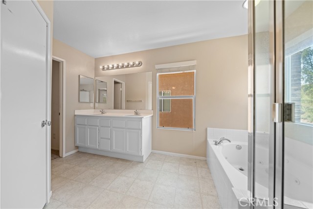 Detail Gallery Image 26 of 44 For 32057 Meadow Wood Ln, Lake Elsinore,  CA 92532 - 4 Beds | 2/1 Baths
