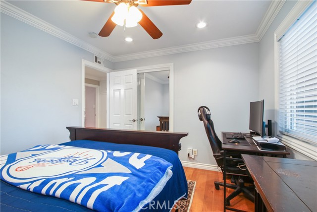 1737 Roseglen Avenue, San Pedro CA: https://media.crmls.org/medias/8890ad2c-e46e-48a4-a587-74330ff35587.jpg