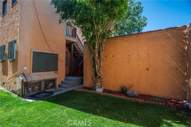 1990 Cedar Avenue, Long Beach CA: https://media.crmls.org/medias/8890ec61-a31b-4512-ad88-dc7eb065cb2f.jpg